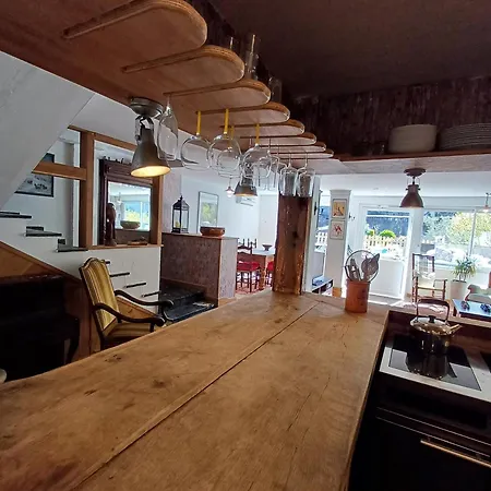 Les De Apartment